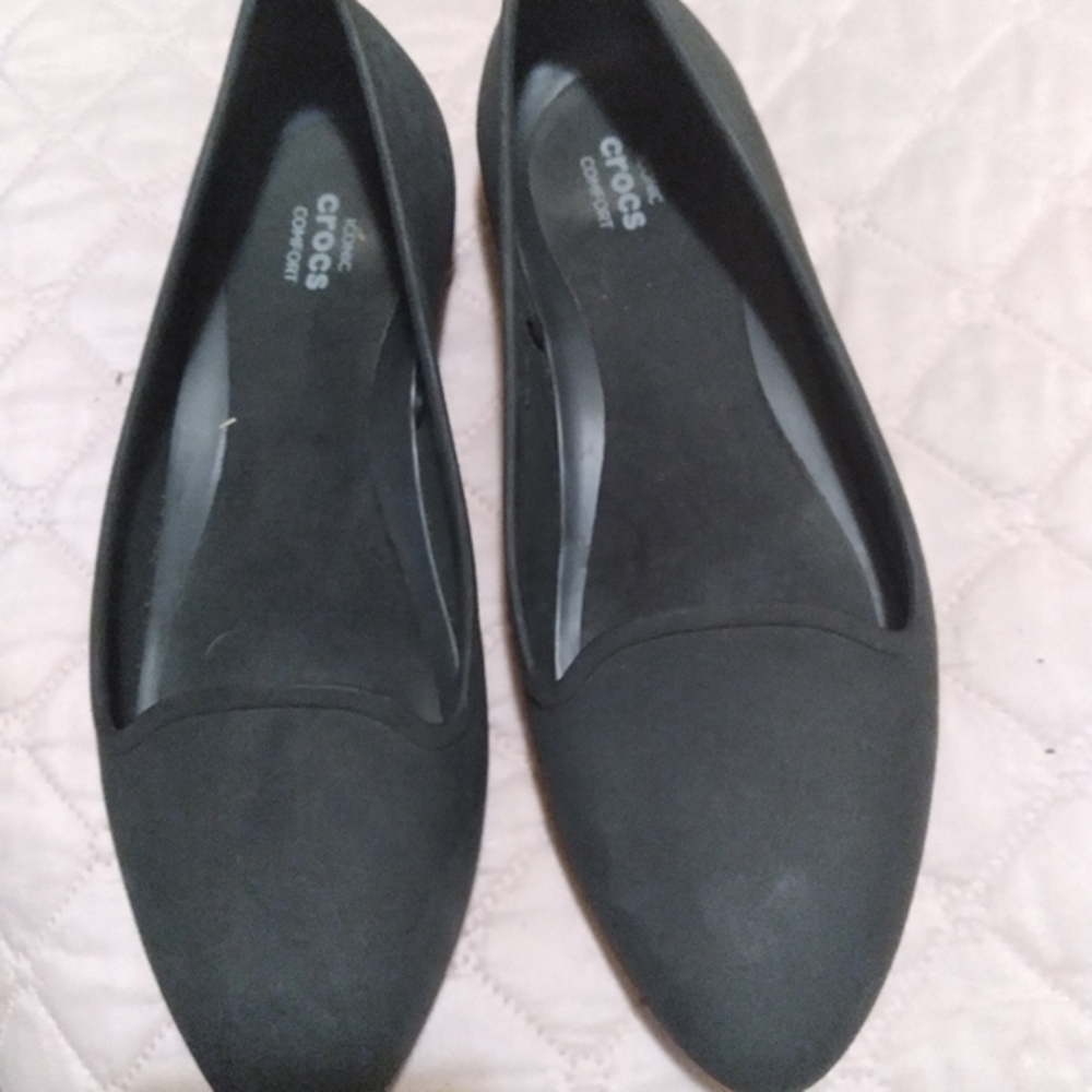 CROCS WOMENS FLATS